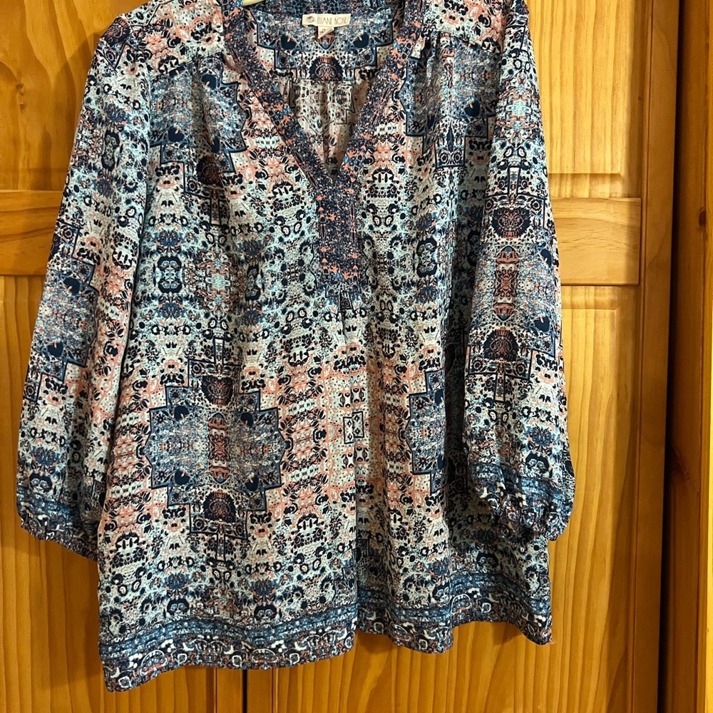 Boho V-Neck Tunic Top in Blue and Pink - Lightweight Patchwork Print